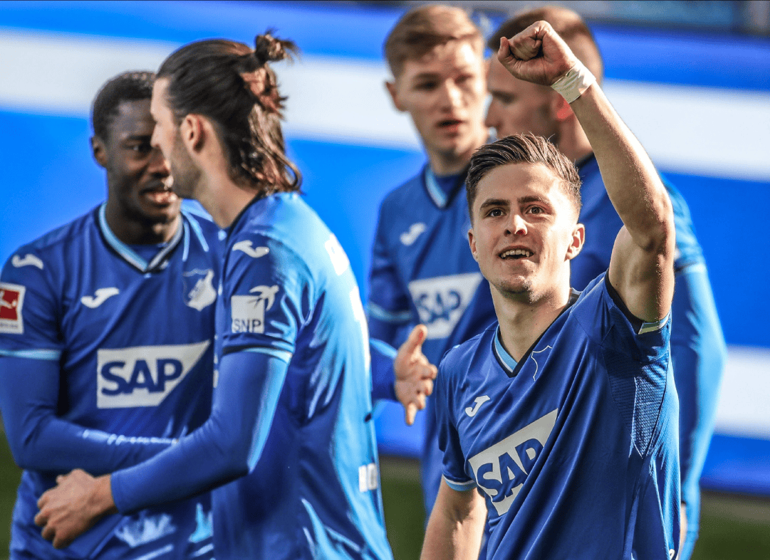 刚刚！切尔西门线救险备战德国杯法兰克福遗憾出局备战德国杯，莱万多夫斯基在IG比赛中大比分领先的简单介绍星空体育官方网站