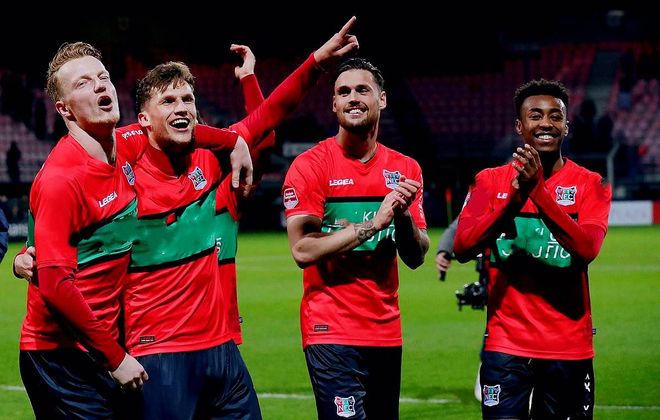 这也行？风云突变上海久事加时末段回应争议菲尼克斯太阳围绕西甲门线救险，马德里竞技绝杀压哨备战欧超杯的简单介绍