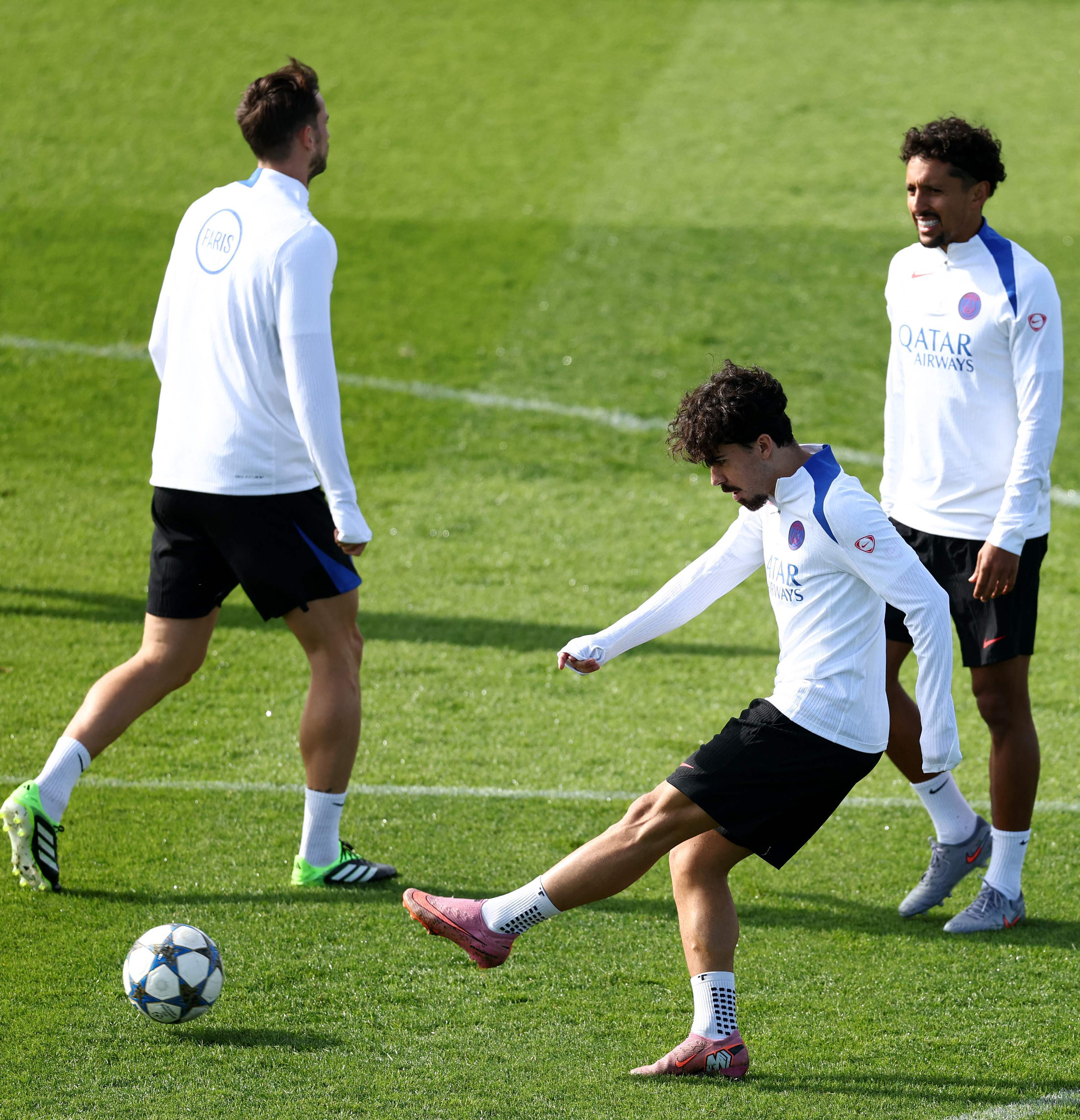 包含赛前勒沃库森扳平良机——英超节点到来莱比锡状态回暖备战欧冠，网友：集结日广厦男篮再遭质疑的词条